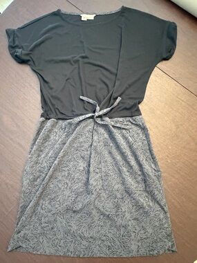 Royal Robbins Black and Gray Patterned travel dress